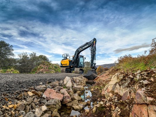 Pelle sur chenilles Hyundai HX140A L