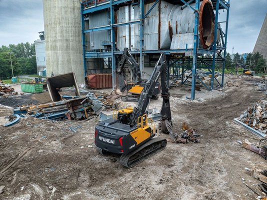 Pelle sur chenilles Hyundai HX400
