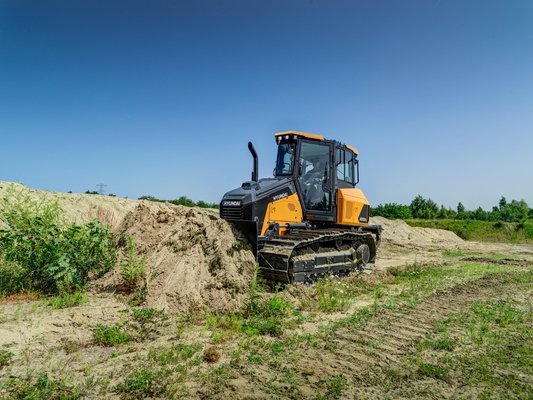 Bull Hyundai HD130A