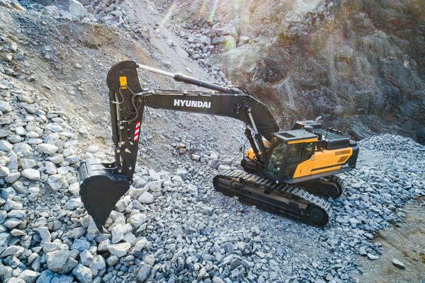 Pelle sur chenilles Hyundai HX520A L
