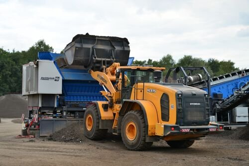 Chargeuses sur pneus Hyundai HL975