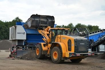 Chargeuse sur pneus Hyundai HL975 - 8