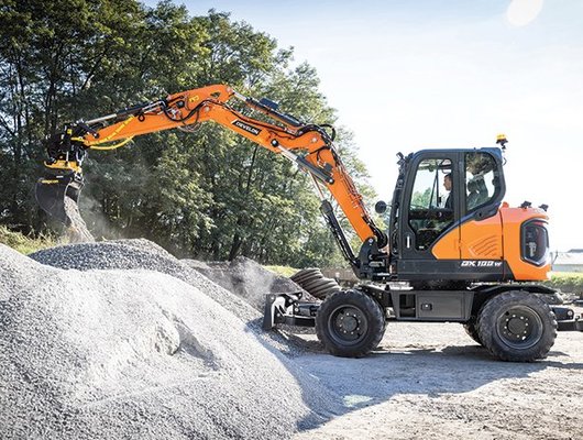 Pelles sur pneus Develon DX100W-7